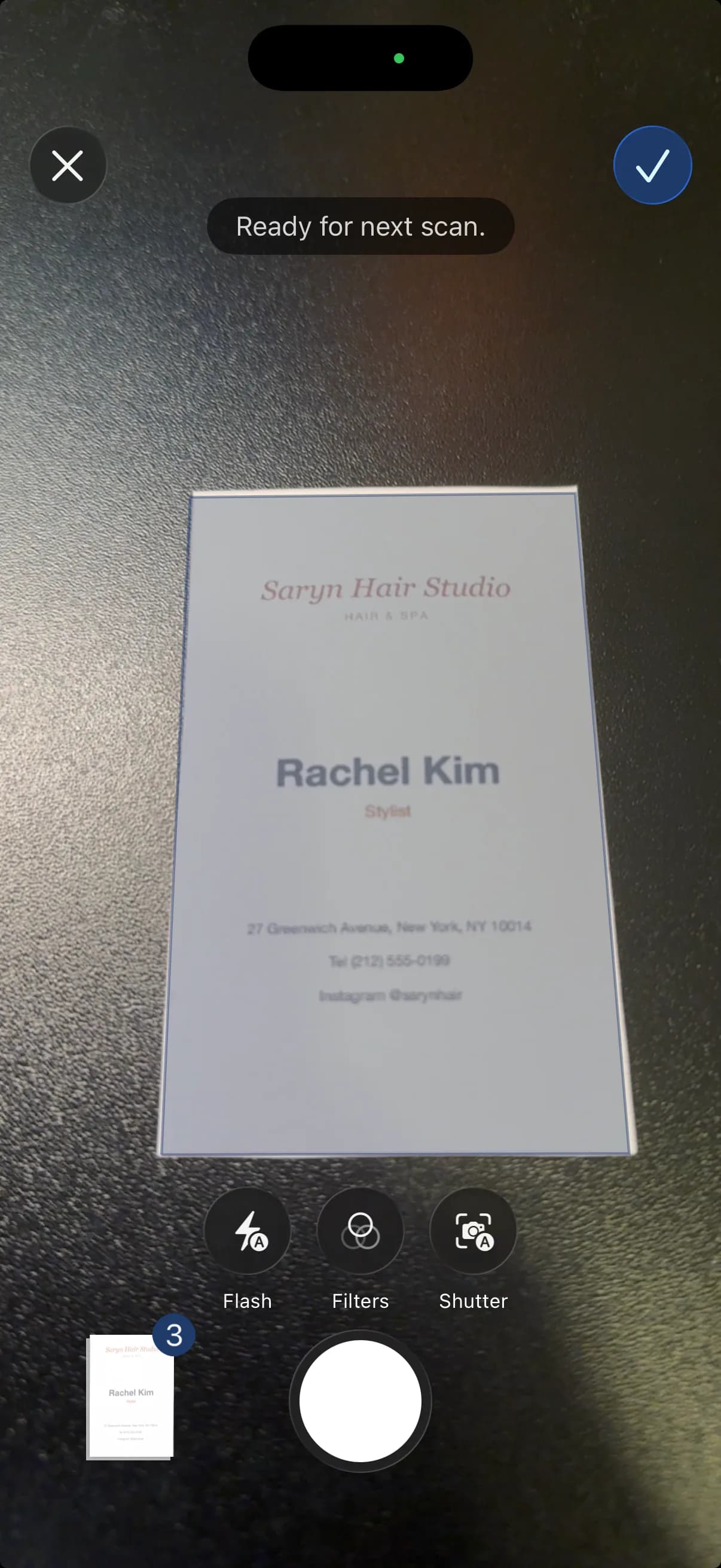 STIL.BIZ scanning a business card